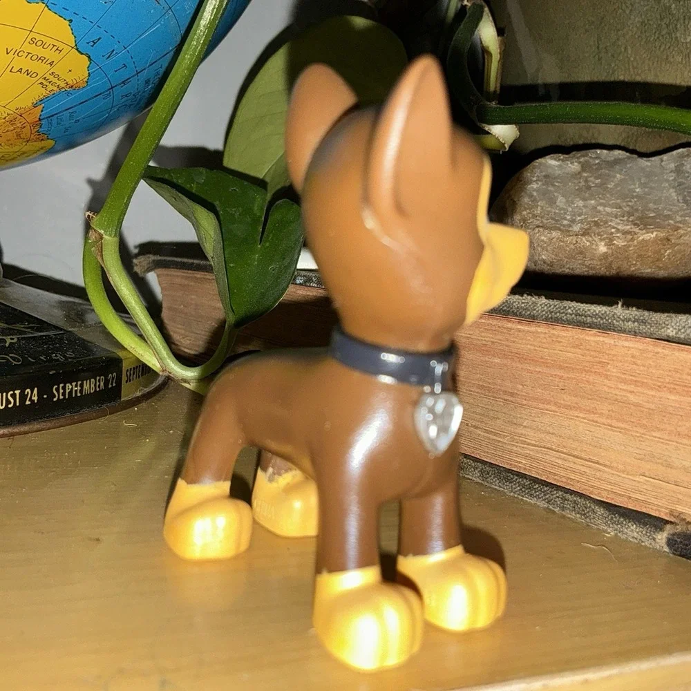 LOOK! RARE Paw Patrol Pup to Hero Chase Figure Toy No Outfit Pup